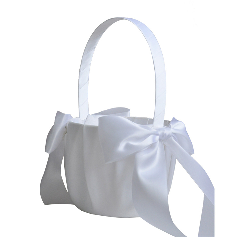 White Flower Girls Basket Pear - Wedding Hampers recension och pris