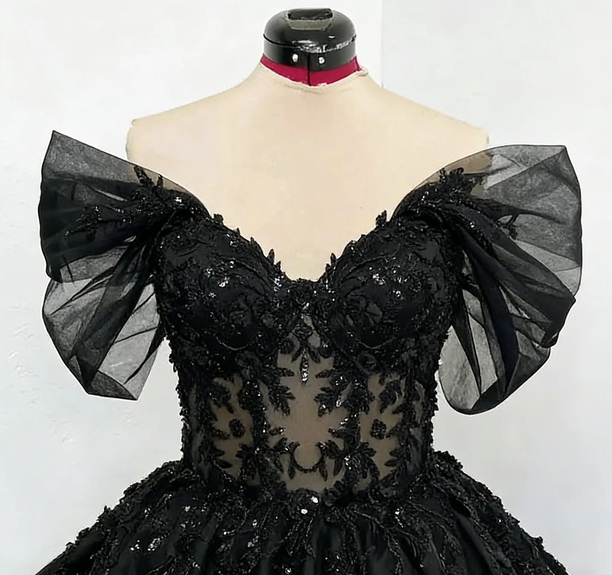 Customized Off Shoulder Black  - Bridal Sash Ribbon recension och pris